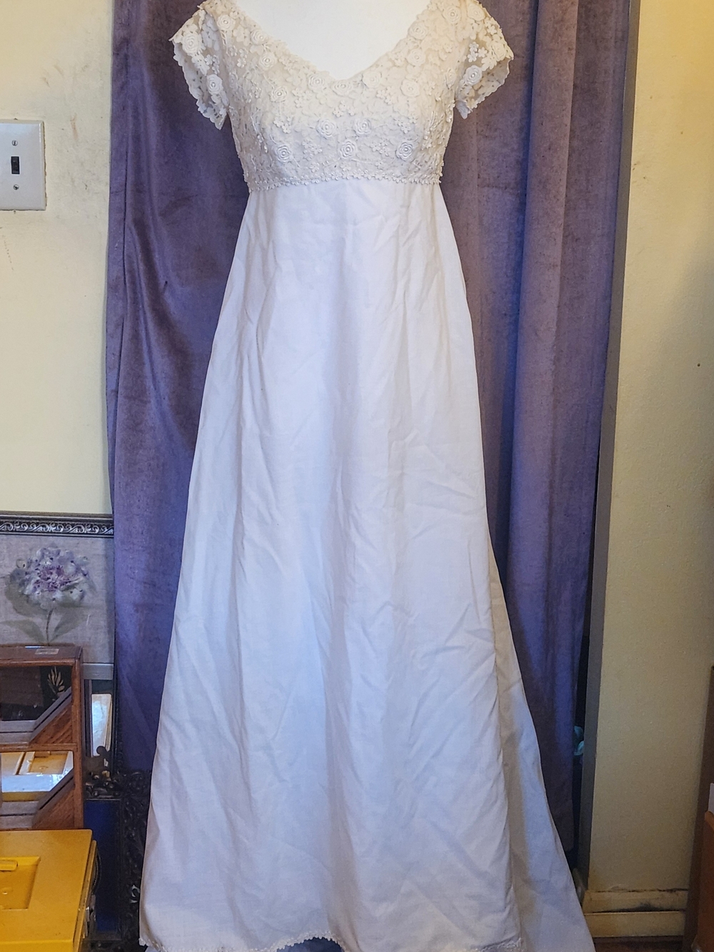 Elegant White Lace Bodice Wedding Dress